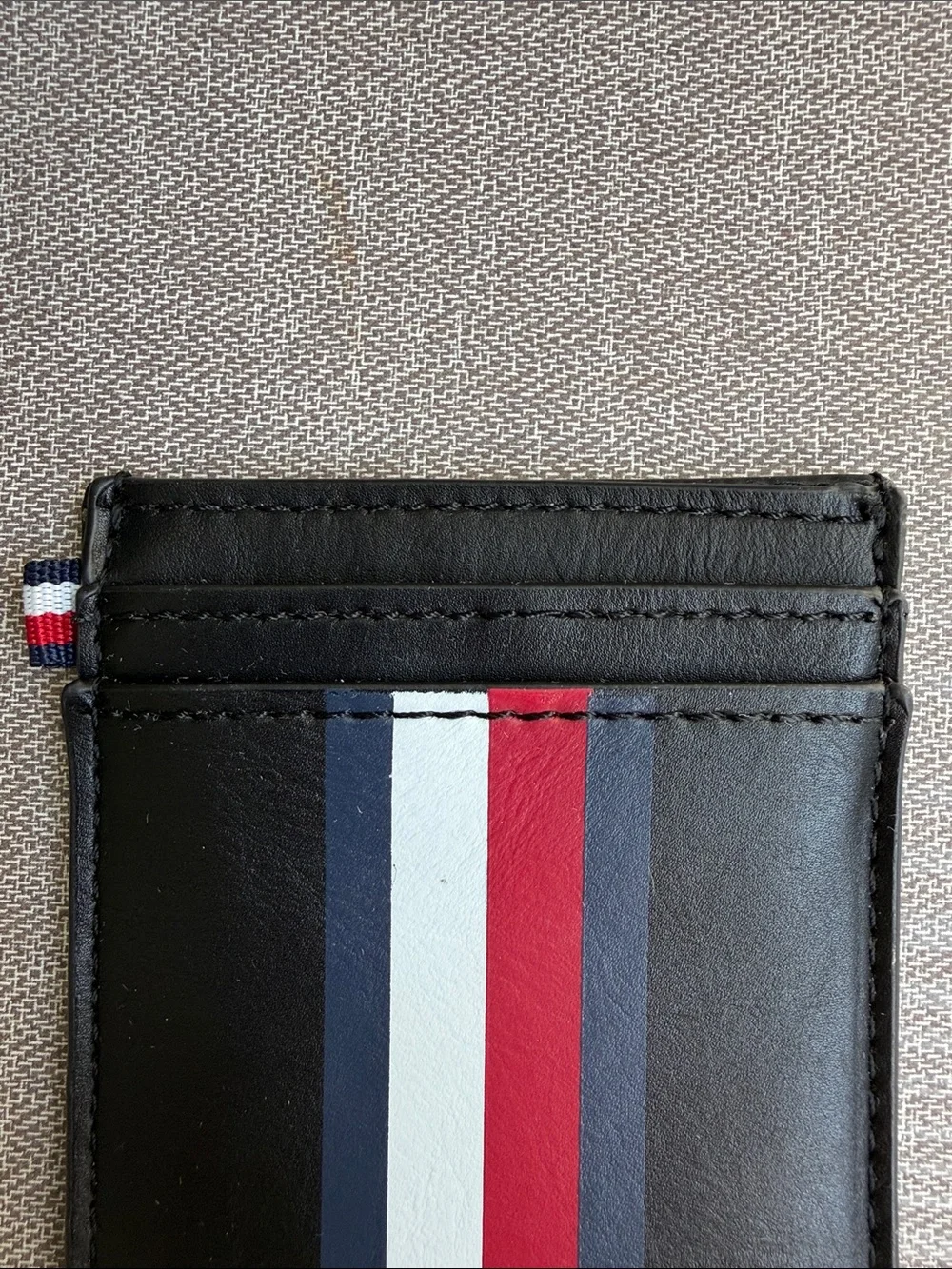Tommy Hilfiger Card Holder Black Leather with Stripes!